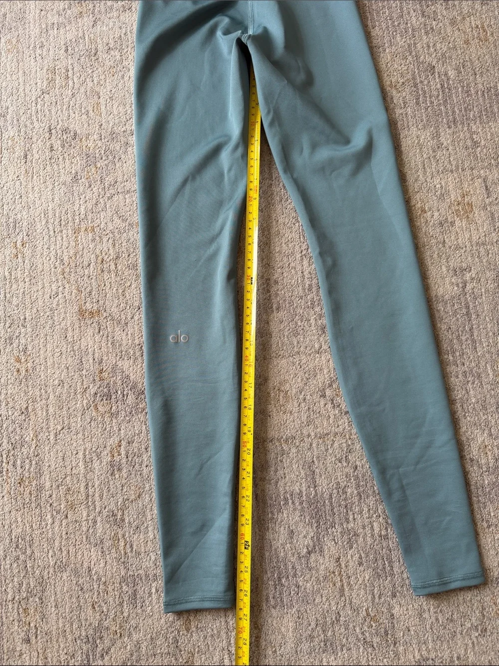 ALO Yoga High-Rise Leggings in Sage
